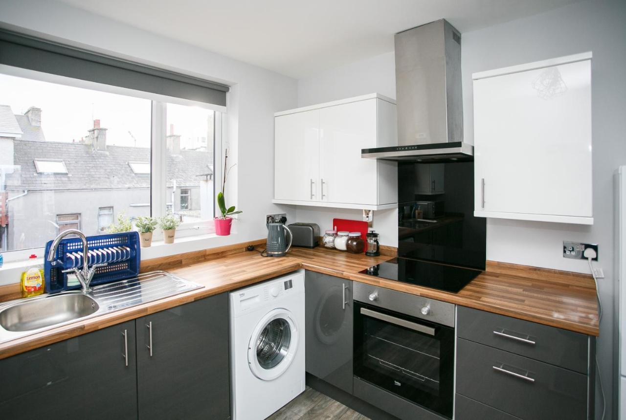 Apt3, No 2 Antrim Gardens, Portrush With Seaview Extérieur photo